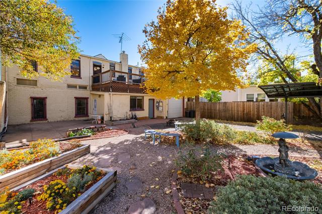 715 Galapago Street
