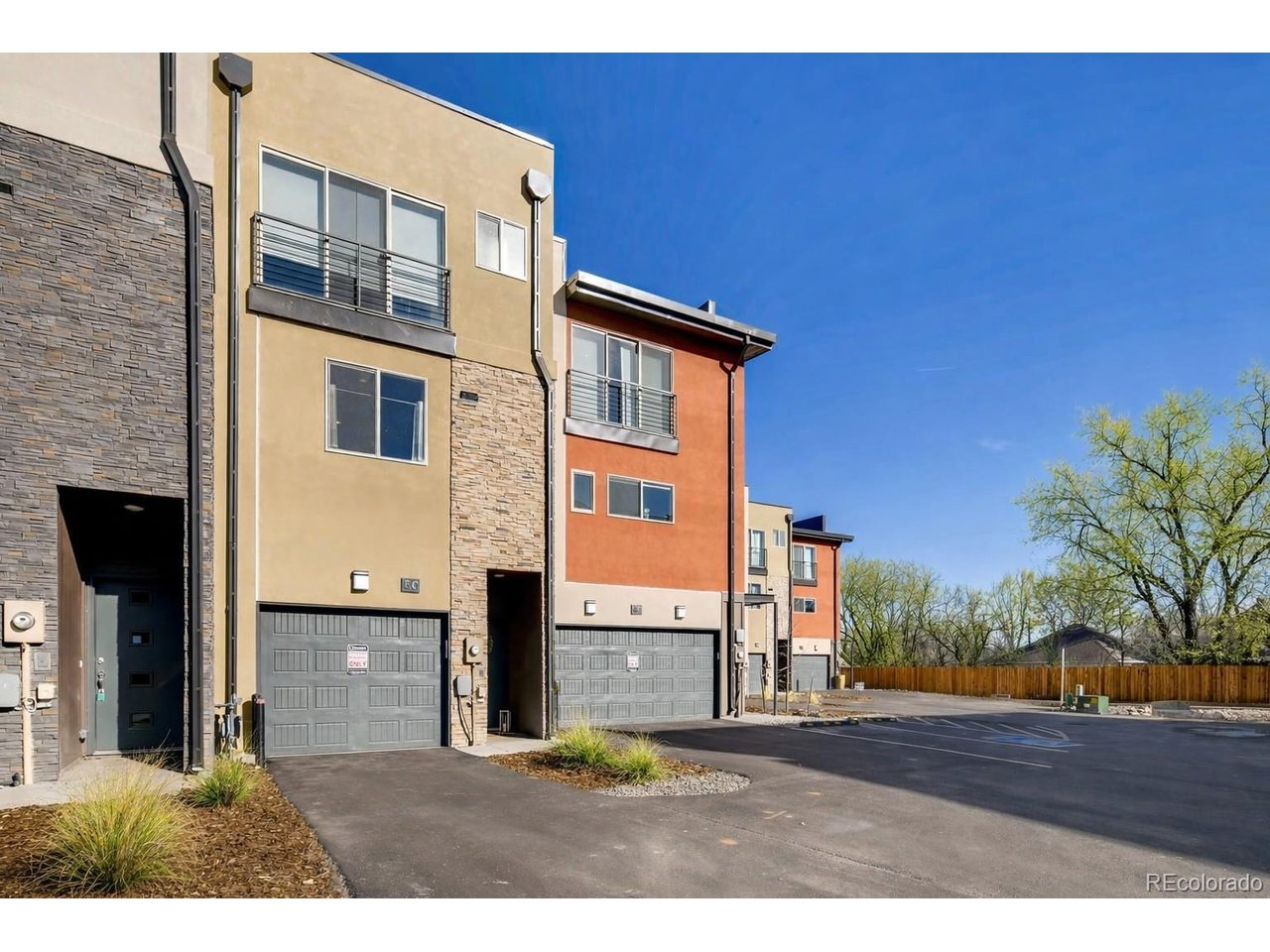 50 Cheyenne Blvd