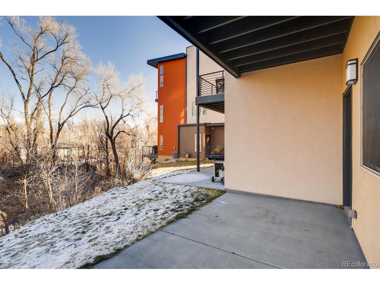 50 Cheyenne Blvd