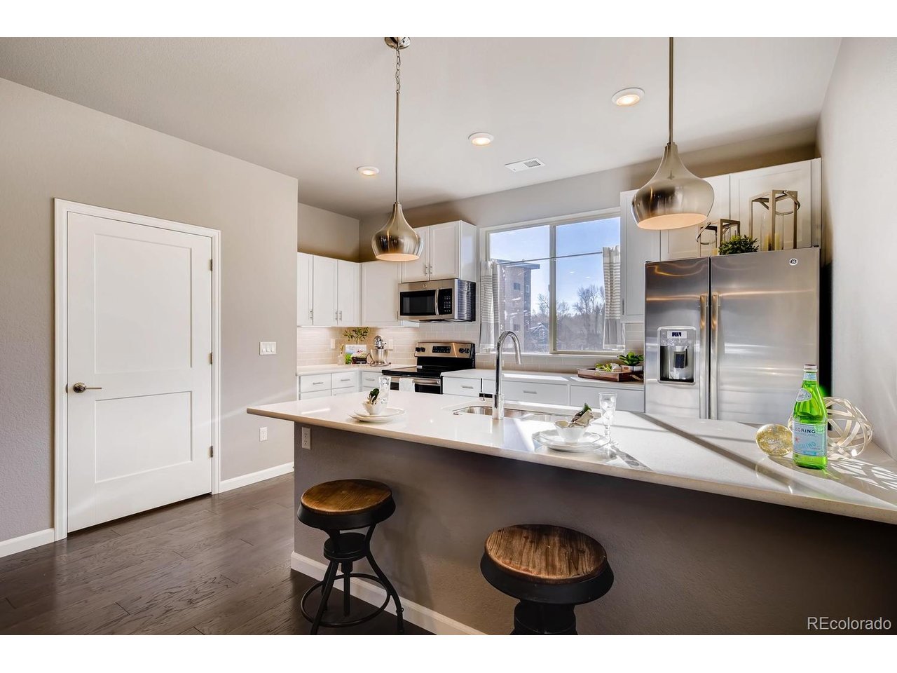 50 Cheyenne Blvd