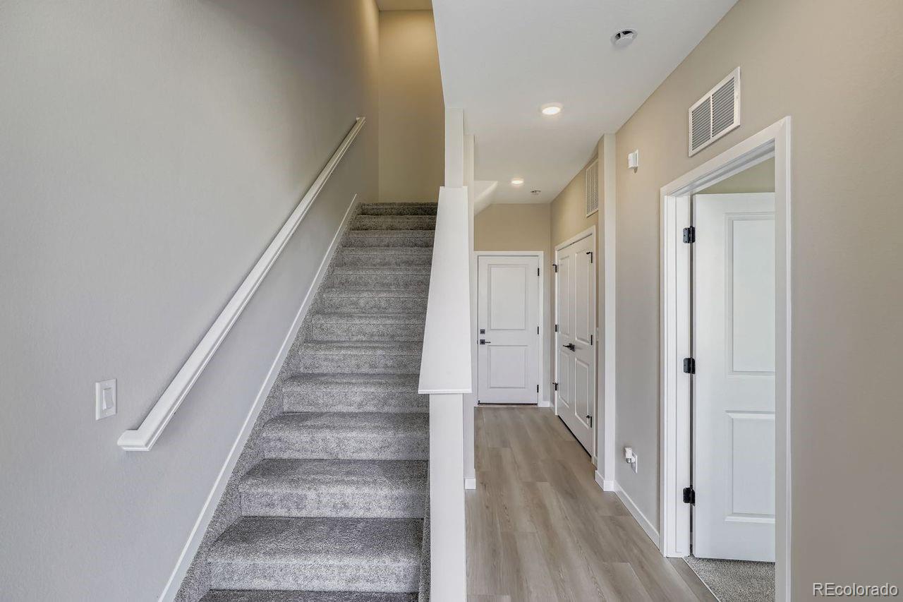 8323 Mount Kataka Street