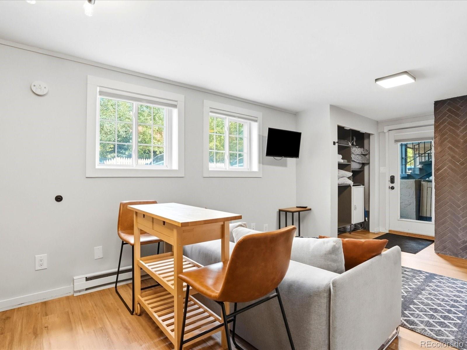 214 N Main Street Unit: 5