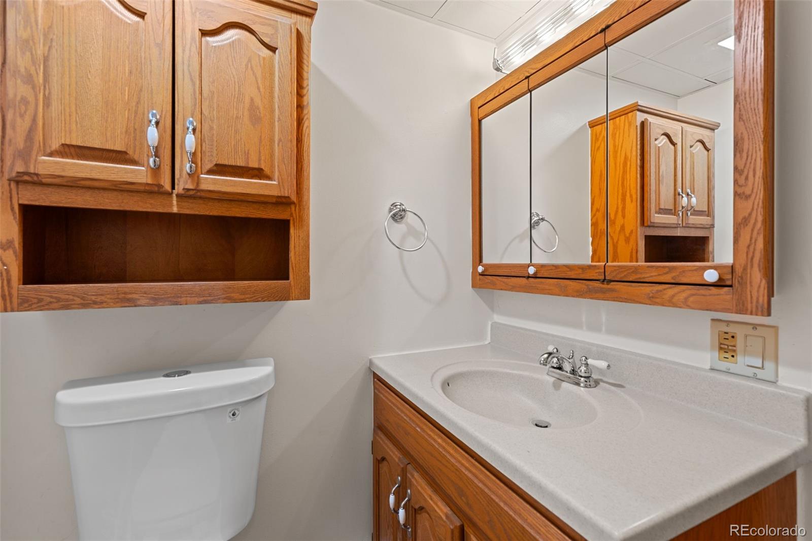 3064 S Zurich Court