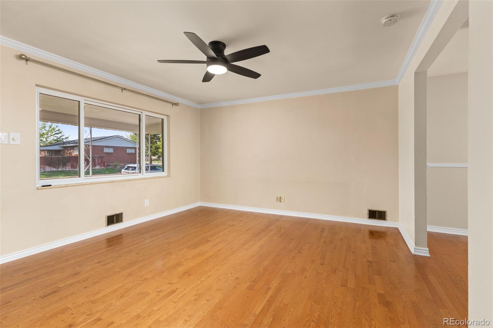 3064 S Zurich Court