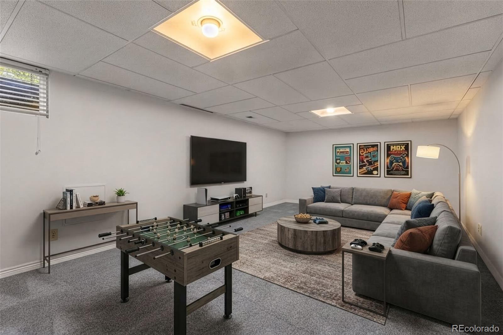3064 S Zurich Court