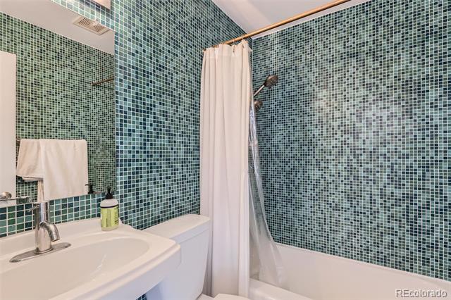 500 E 11th Avenue Unit: 305