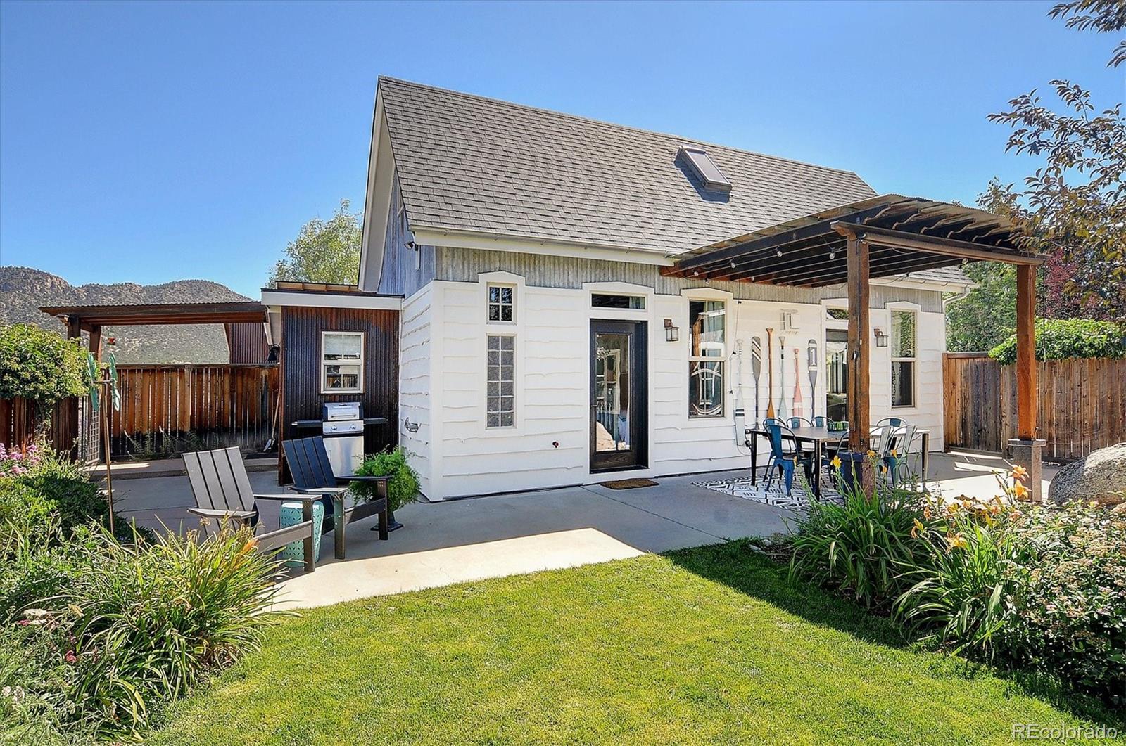 428 Crossman Avenue