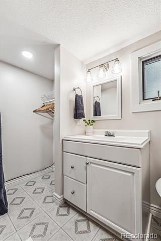 4860 N Raleigh Street