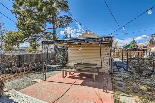 207 S Decatur Street