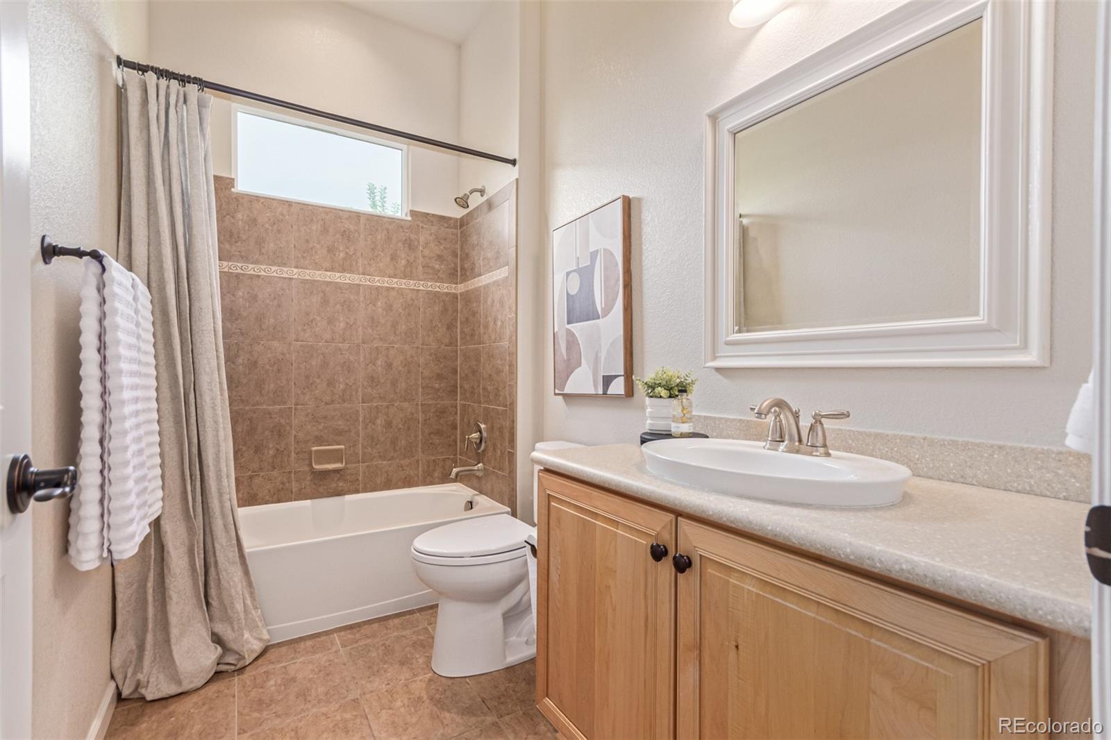 25412 E Quarto Place