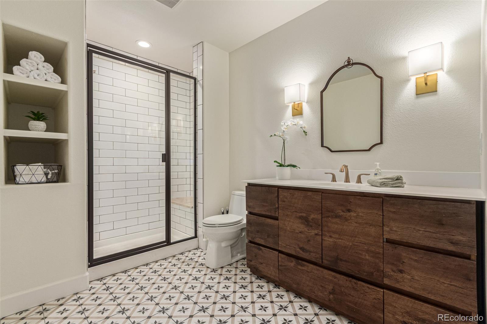 25412 E Quarto Place