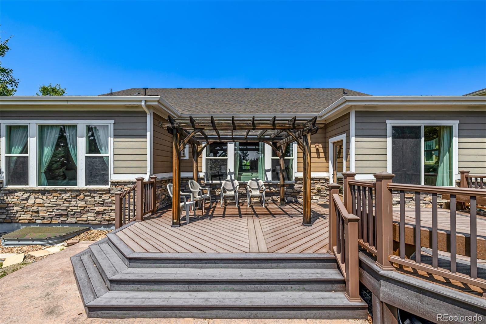 25412 E Quarto Place