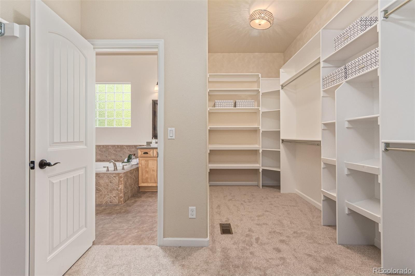 25412 E Quarto Place