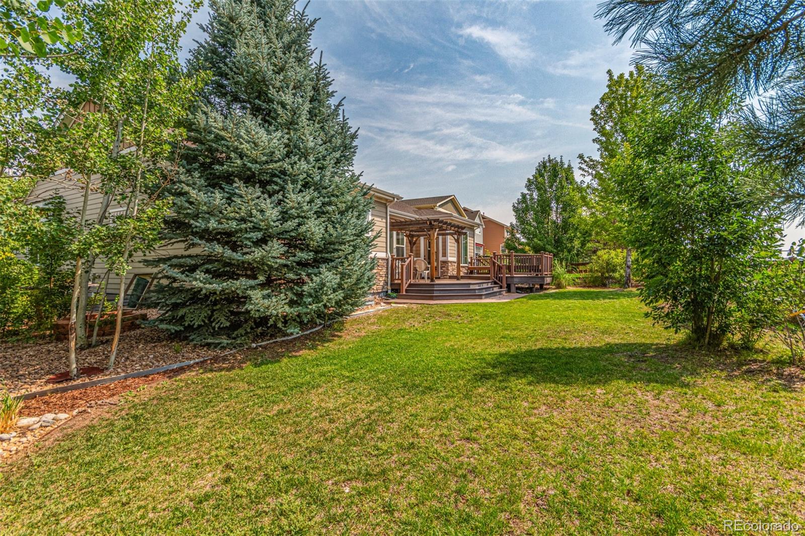 25412 E Quarto Place