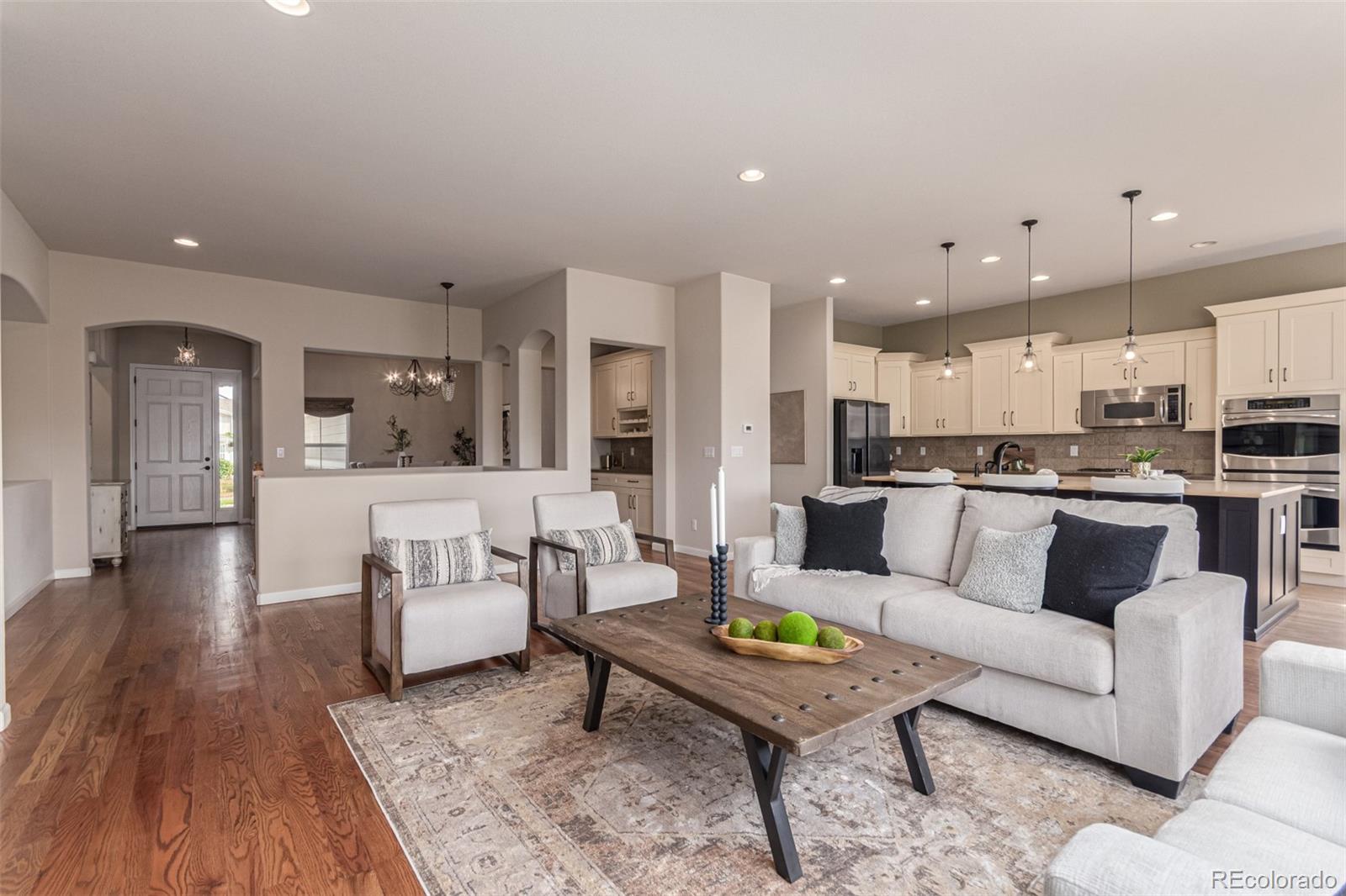 25412 E Quarto Place