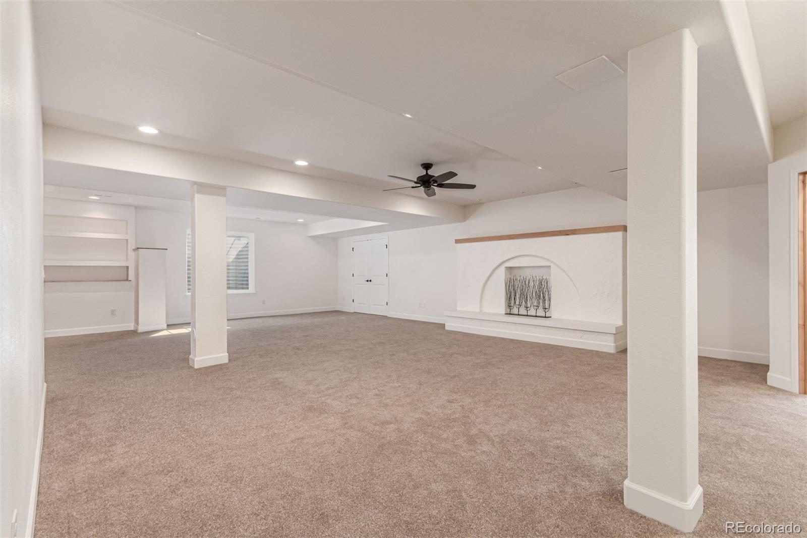 25412 E Quarto Place