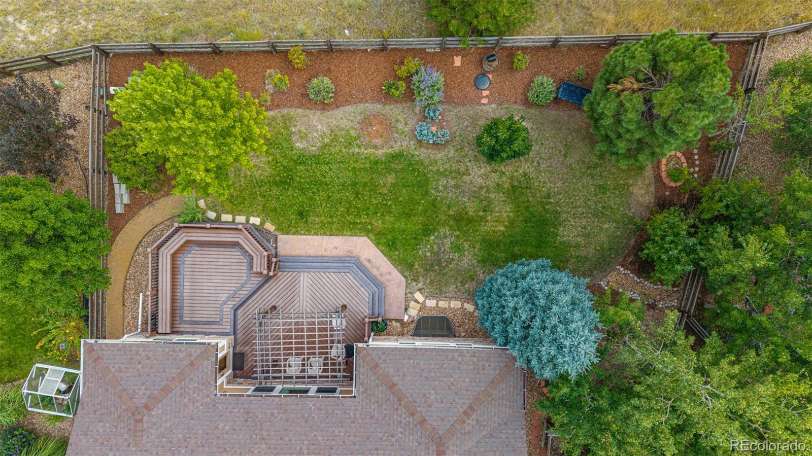 25412 E Quarto Place