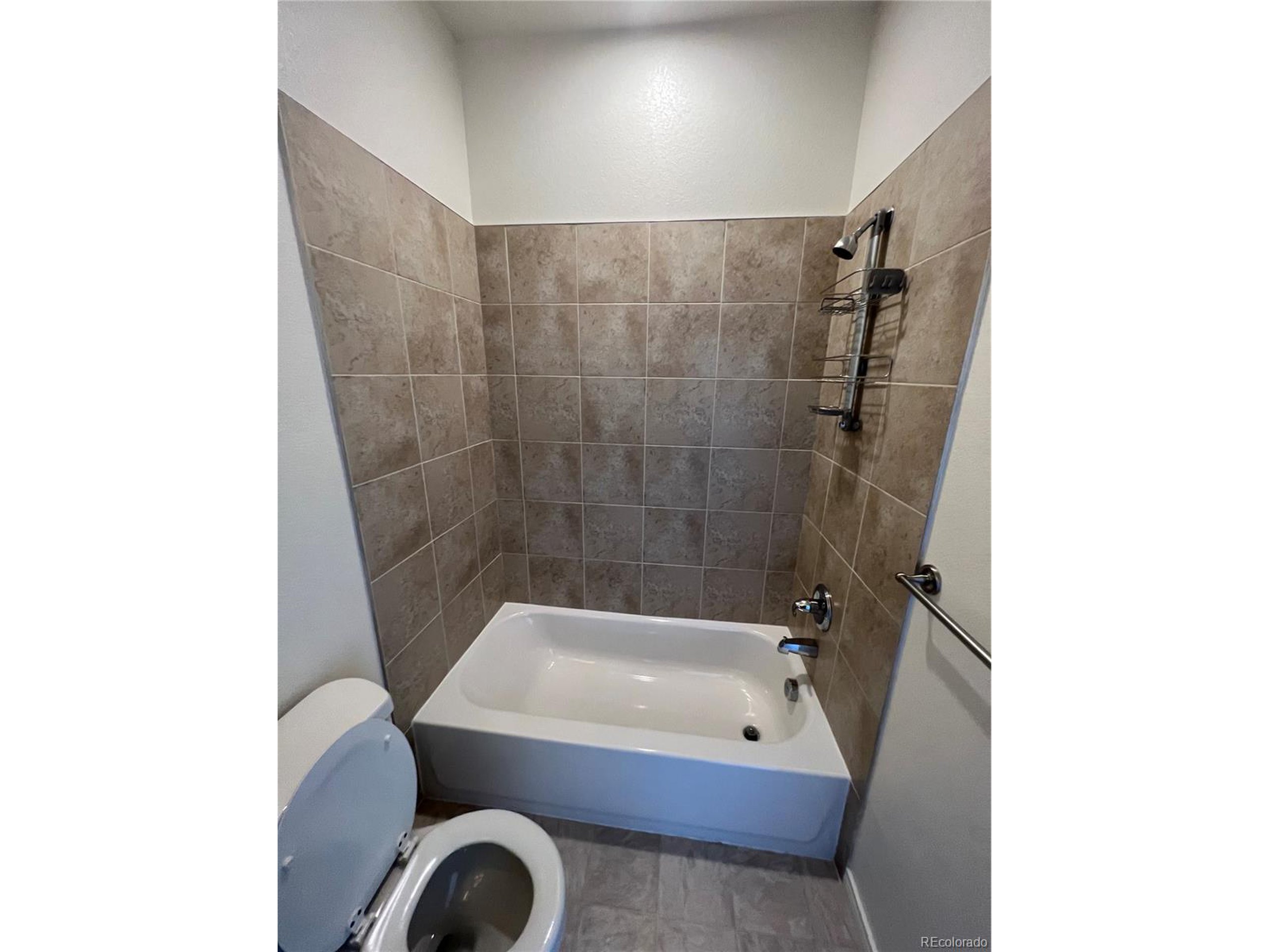 1317 Country Ct Unit: B