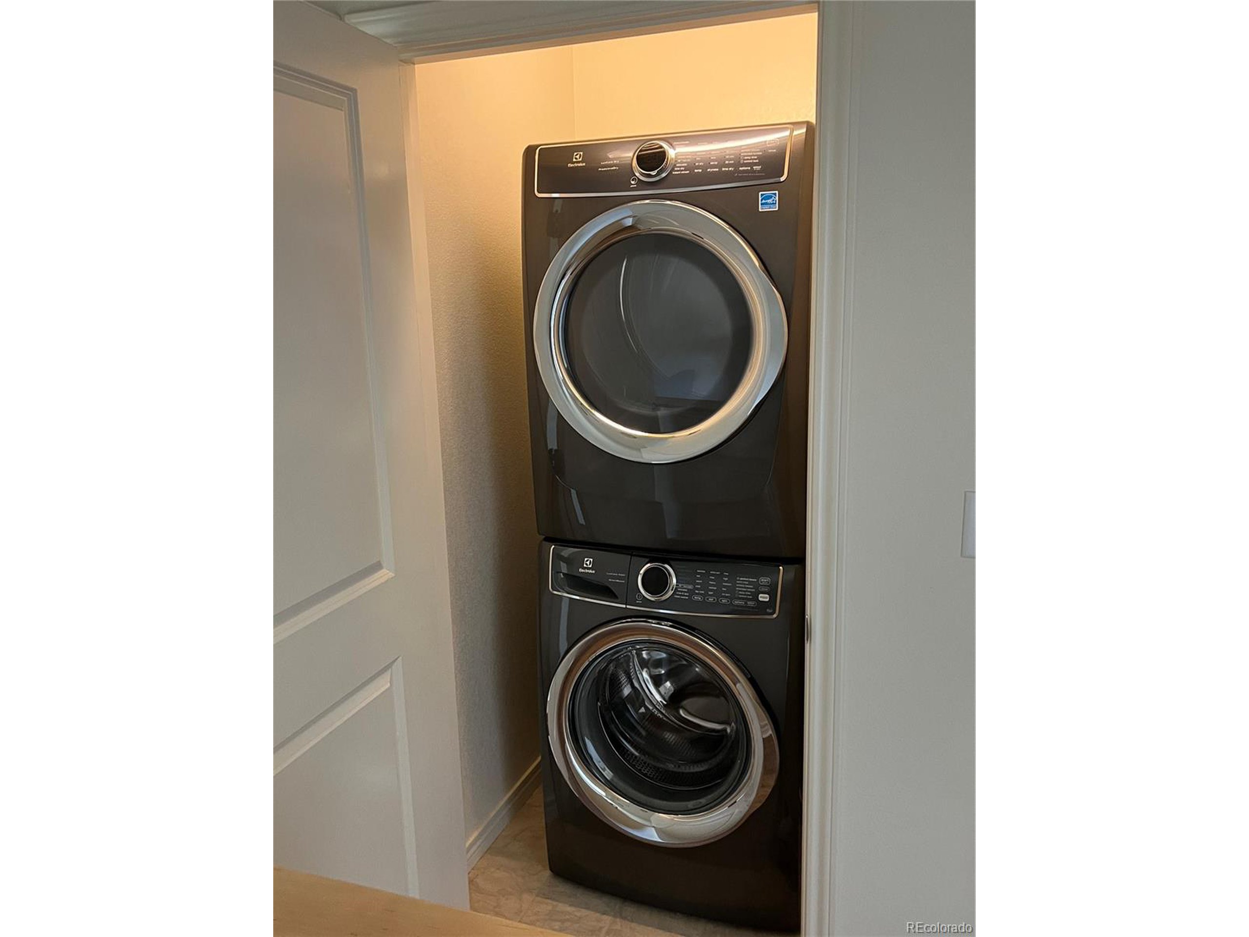 1317 Country Ct Unit: B