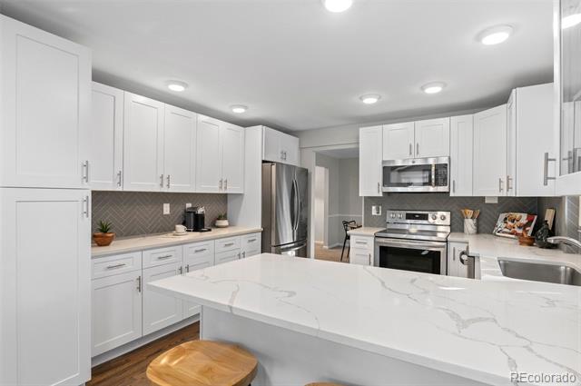 7344 S Fillmore Circle