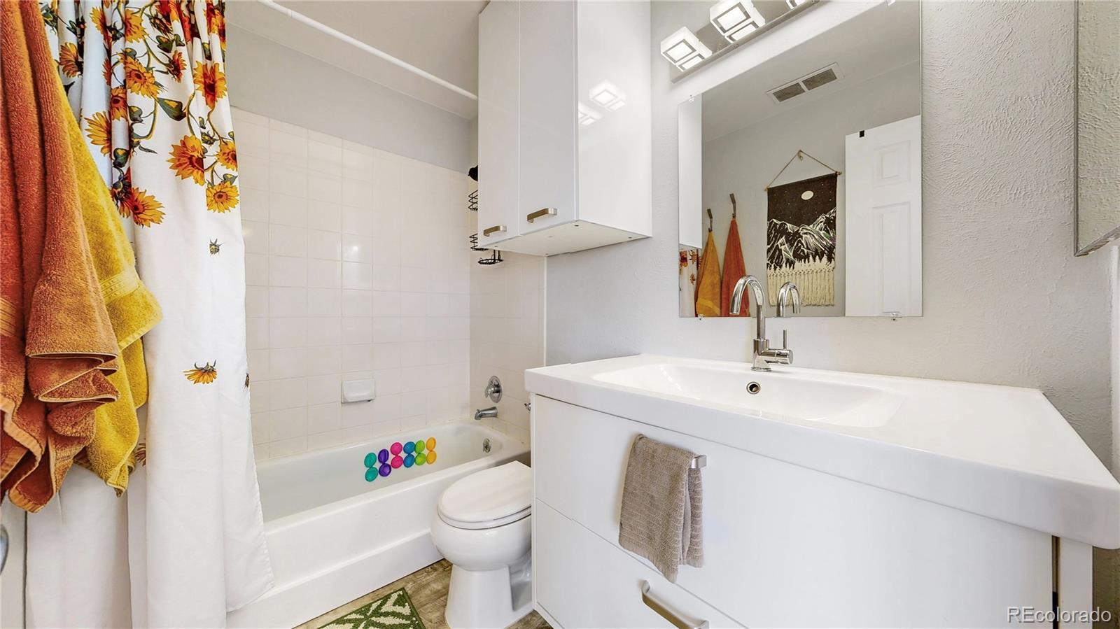 4876 E Kentucky Avenue Unit: F