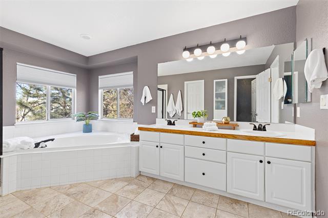 10903 Parker Vista Way