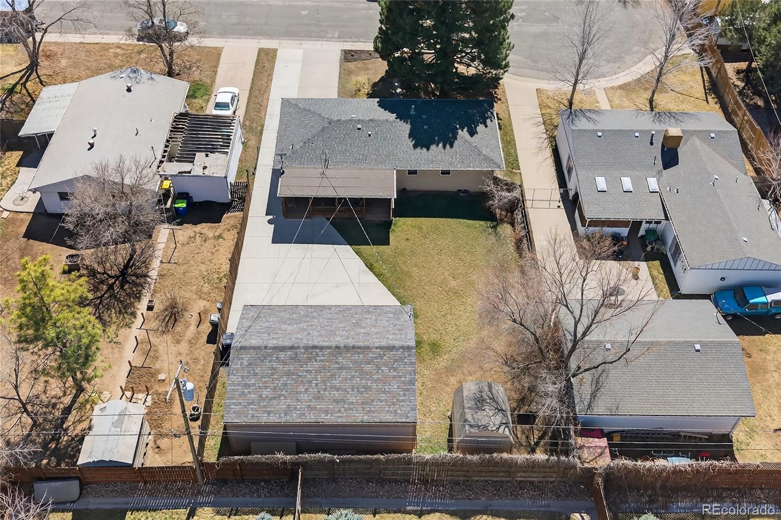 1231 W Radcliff Avenue