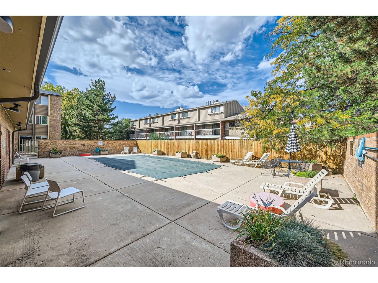 3393 Madison Ave 129