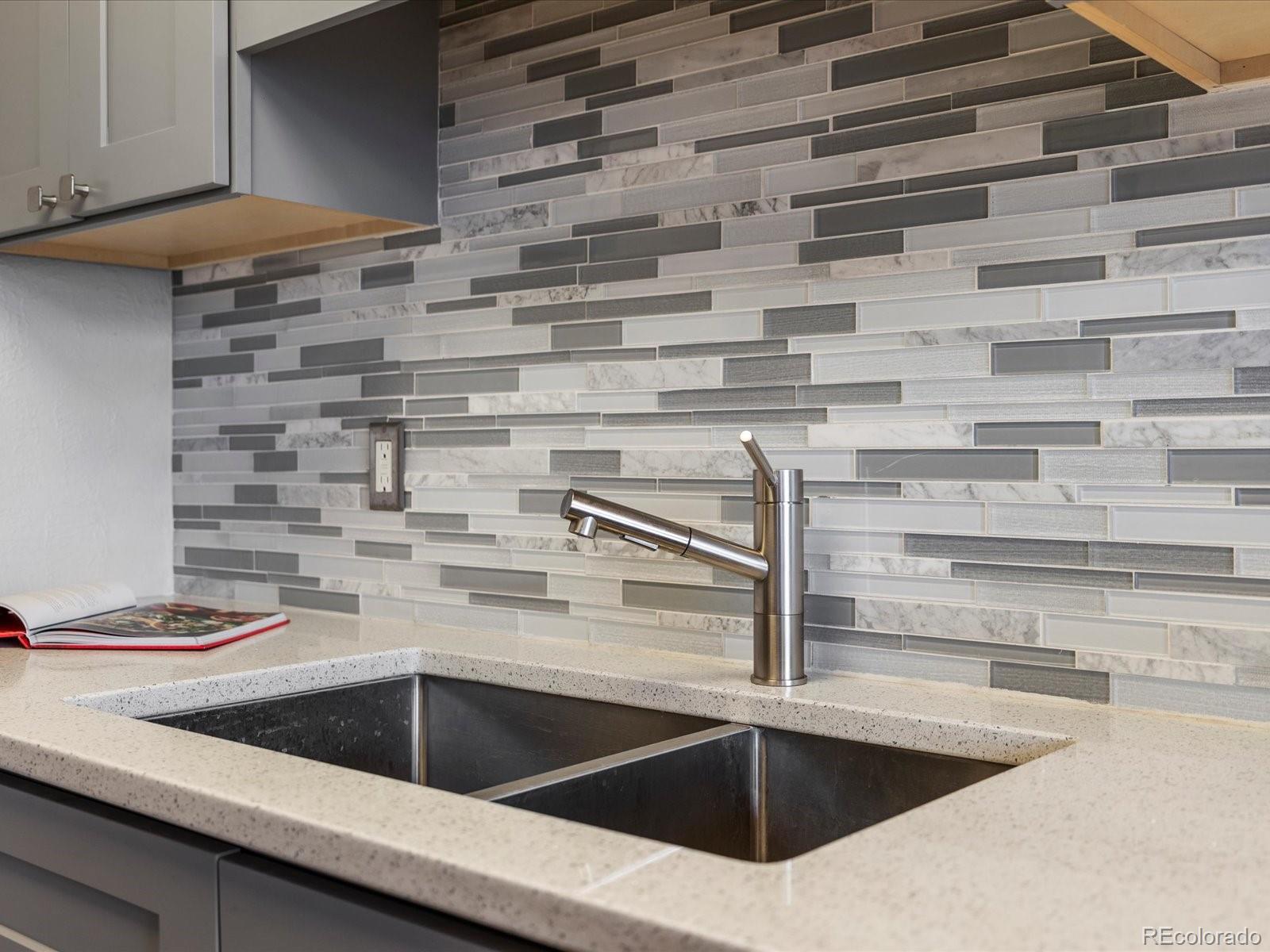 1130 N N Pennsylvania Street Unit: 306