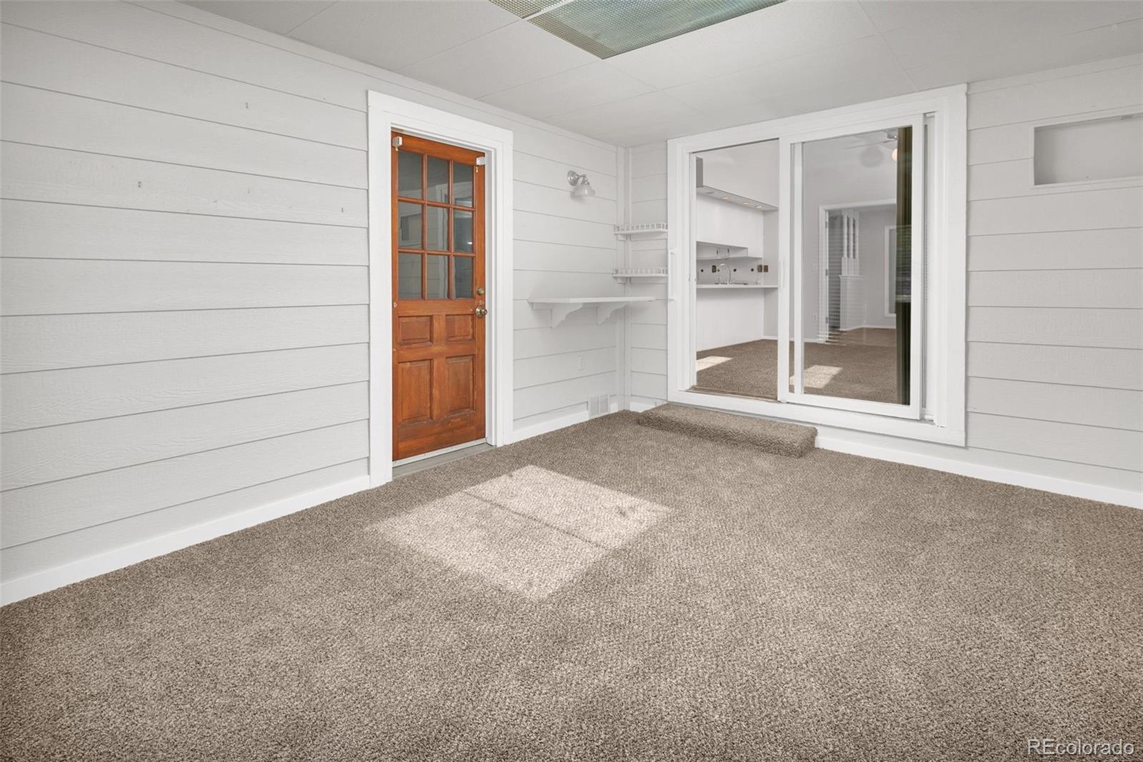 7 N Douglas Drive