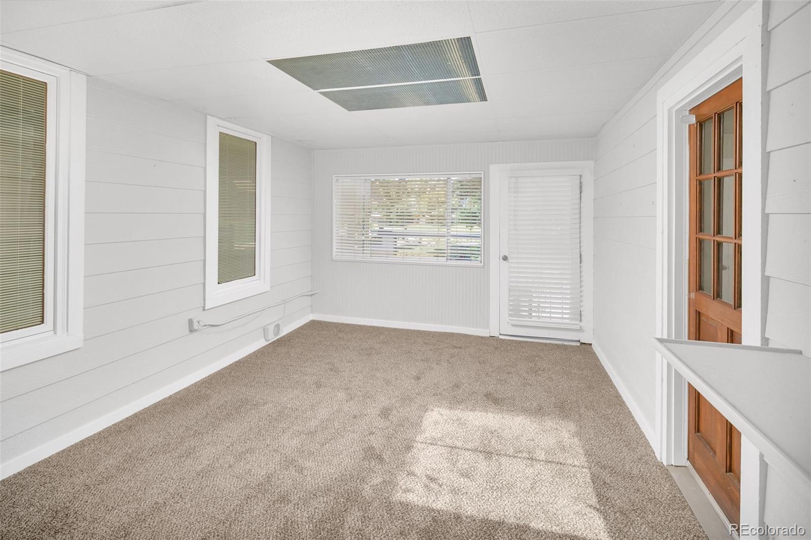 7 N Douglas Drive