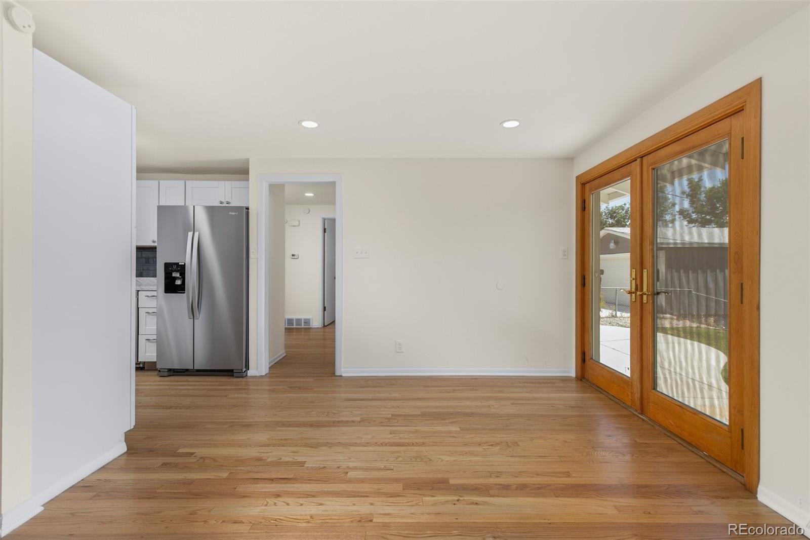 6302 W 61st Place