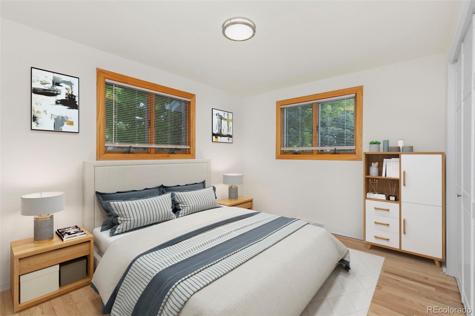 6302 W 61st Place