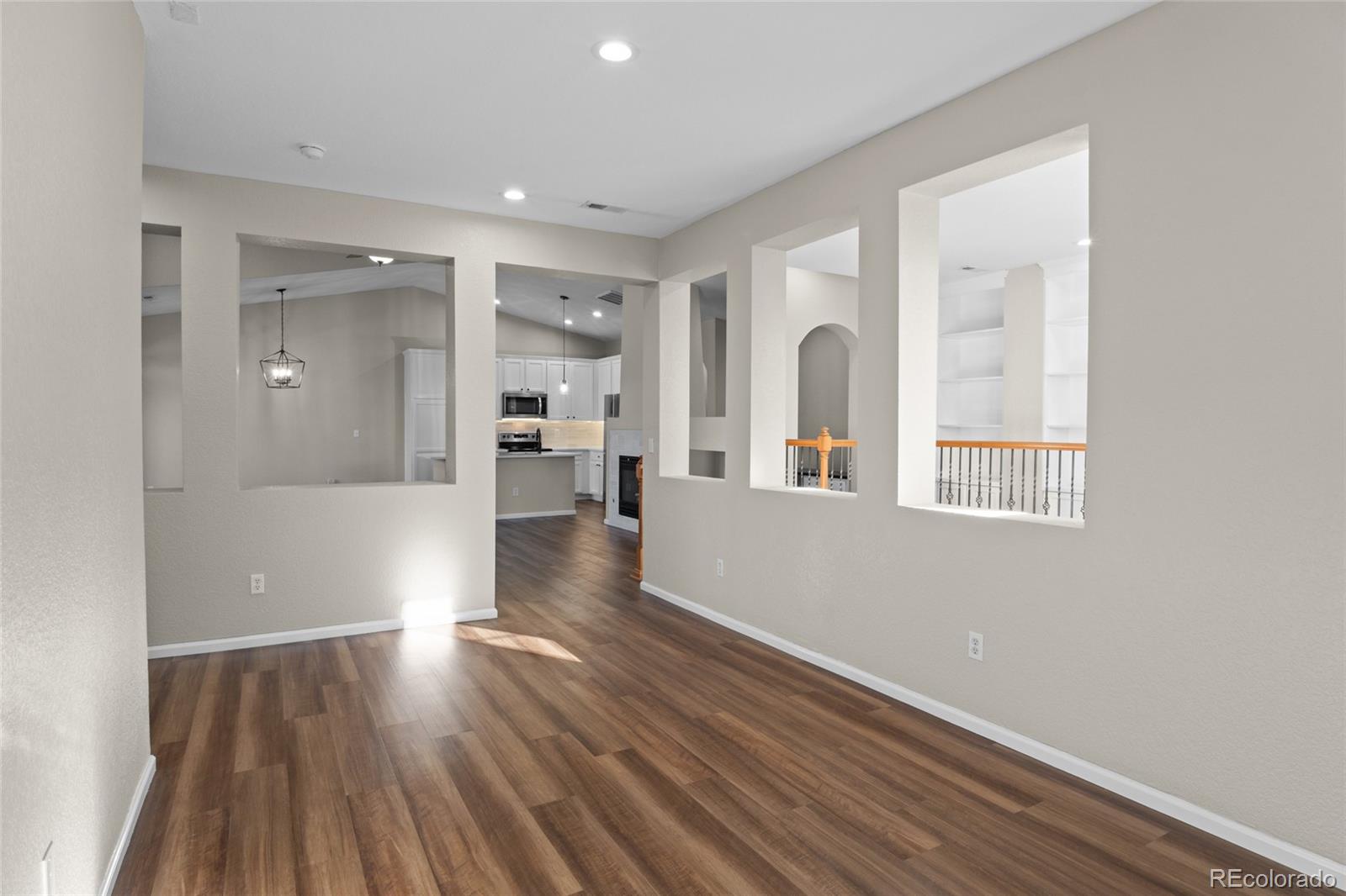 6701 S Versailles Way Unit: 105