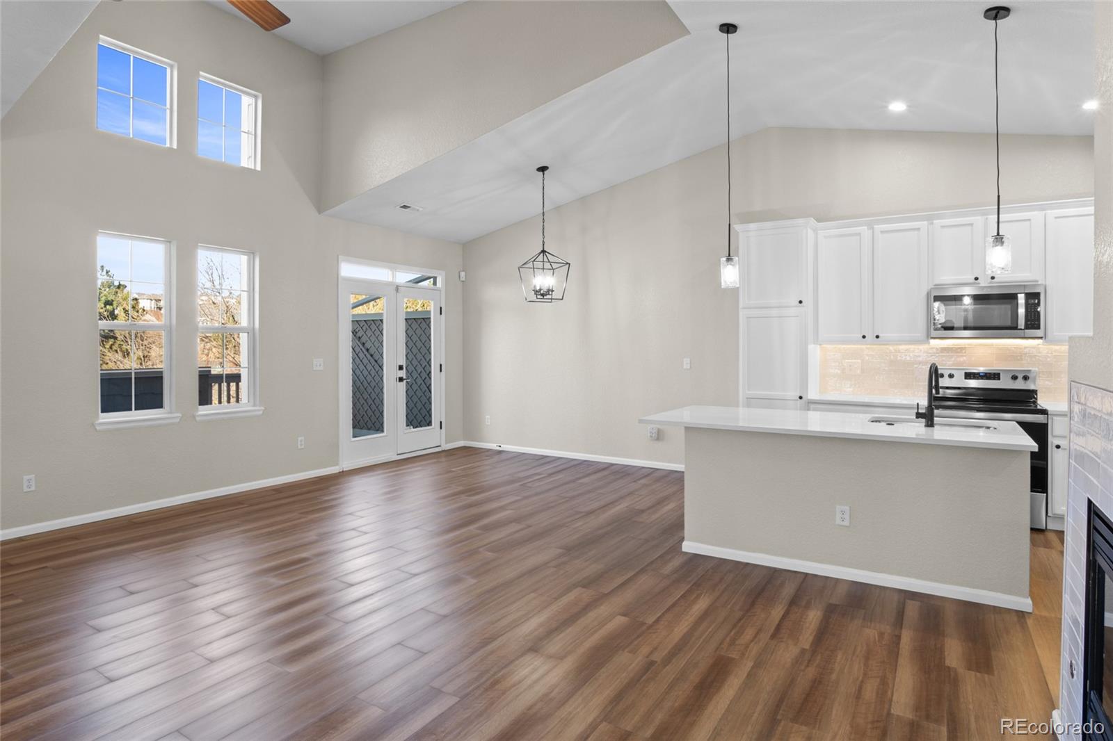 6701 S Versailles Way Unit: 105