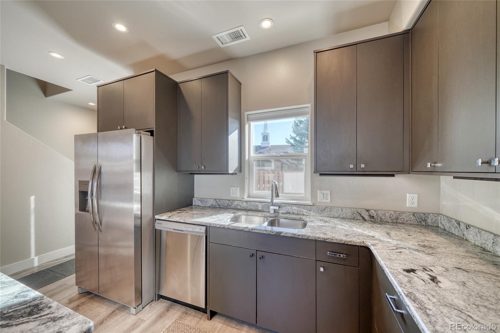 1005 Dezi Drive Unit: C