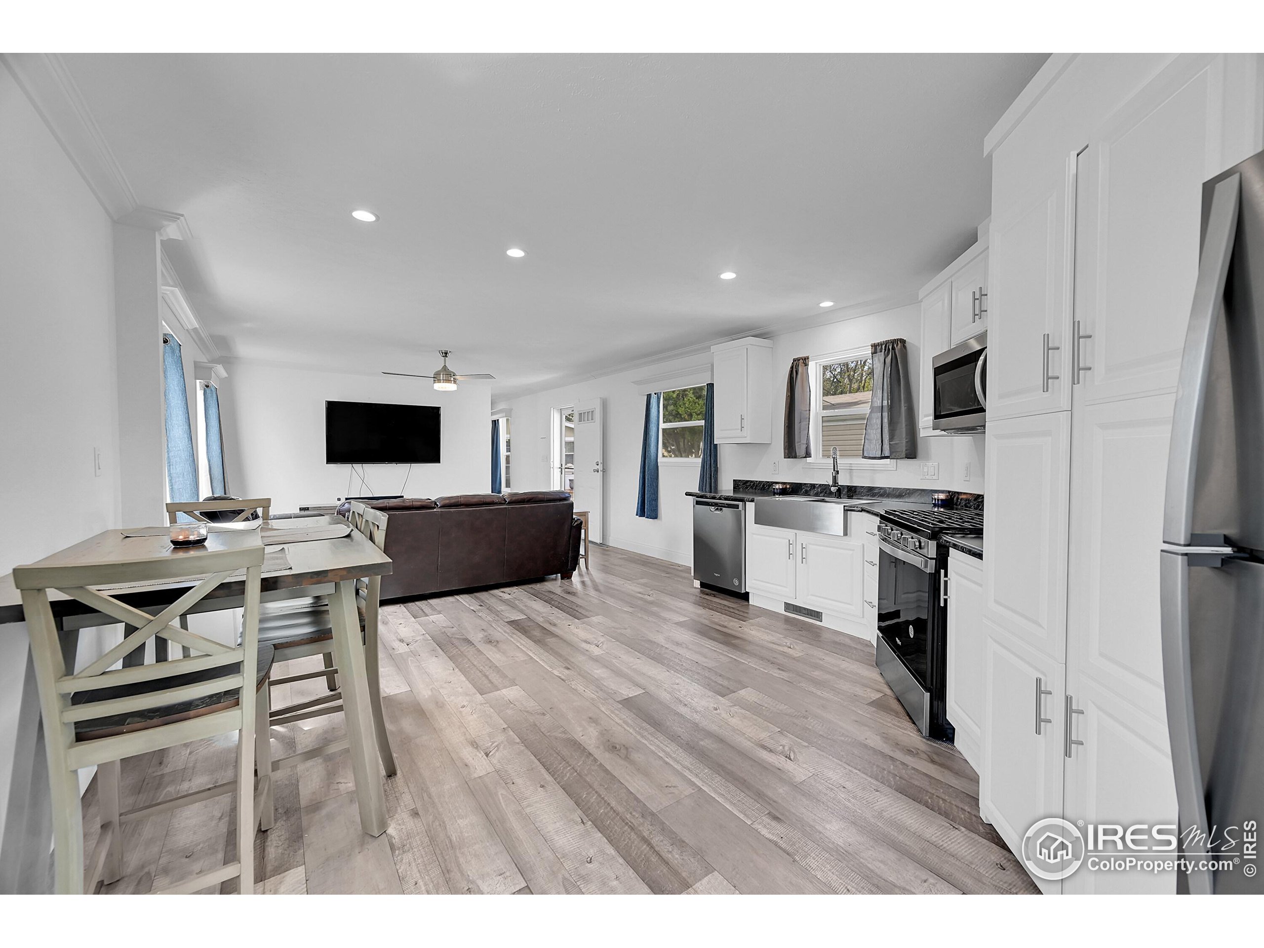 3109 E Mulberry St 29