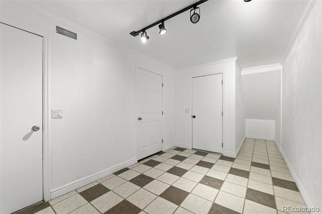 1811 S Quebec Way Unit: 17
