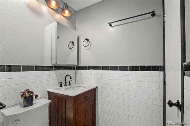 1811 S Quebec Way Unit: 17
