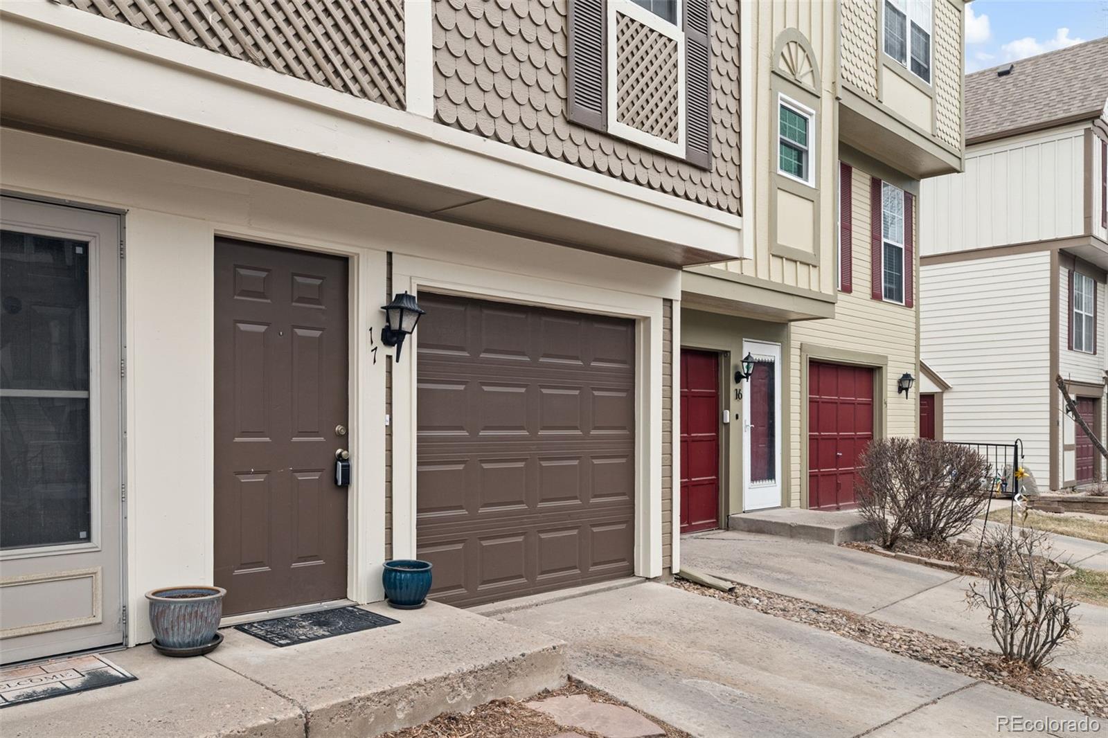 1811 S Quebec Way Unit: 17