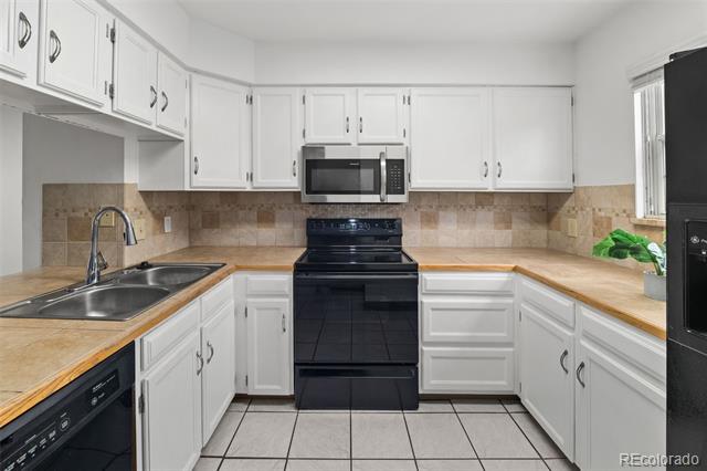 1811 S Quebec Way Unit: 17