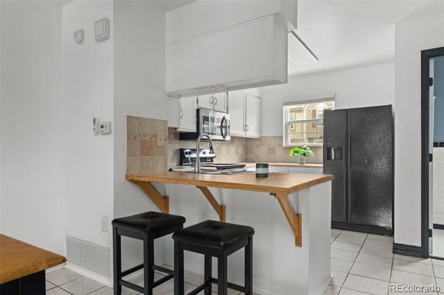 1811 S Quebec Way Unit: 17