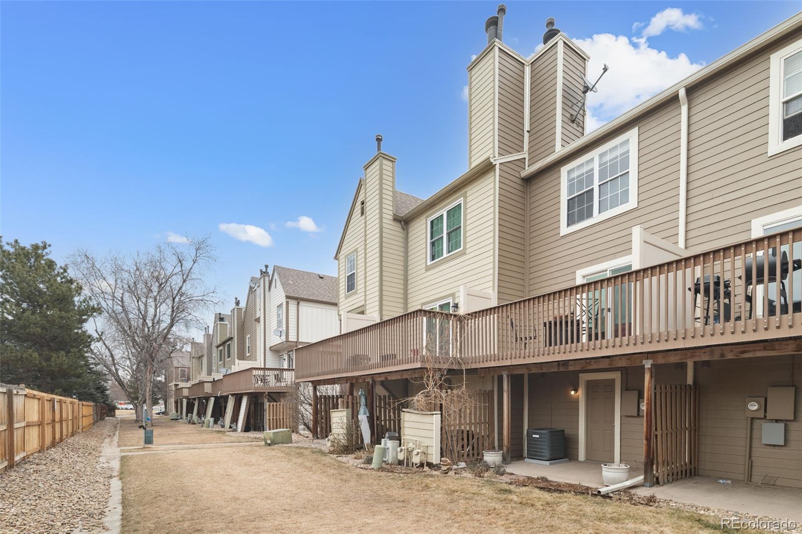 1811 S Quebec Way Unit: 17