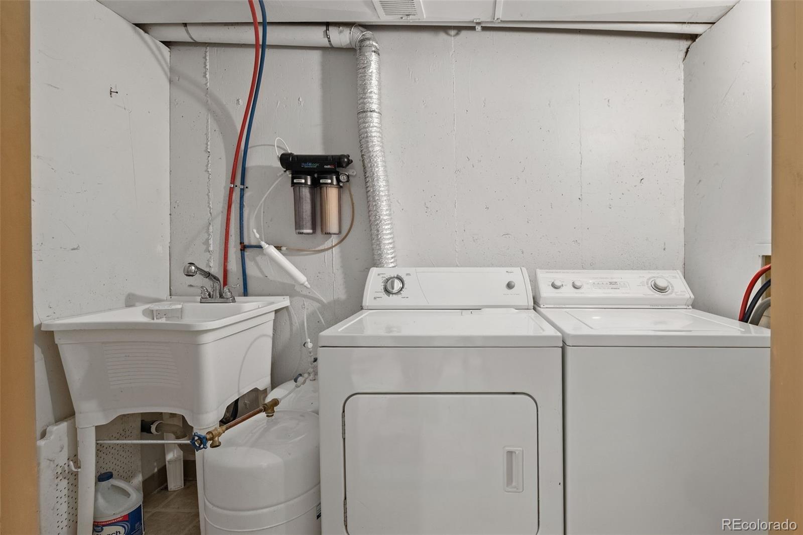 1811 S Quebec Way Unit: 17