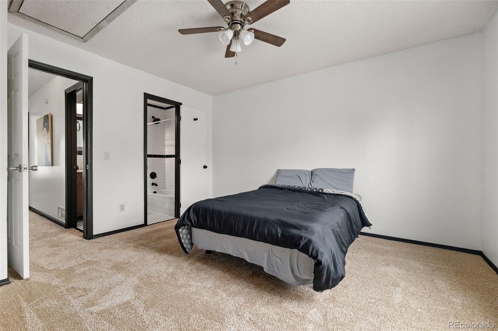 1811 S Quebec Way Unit: 17