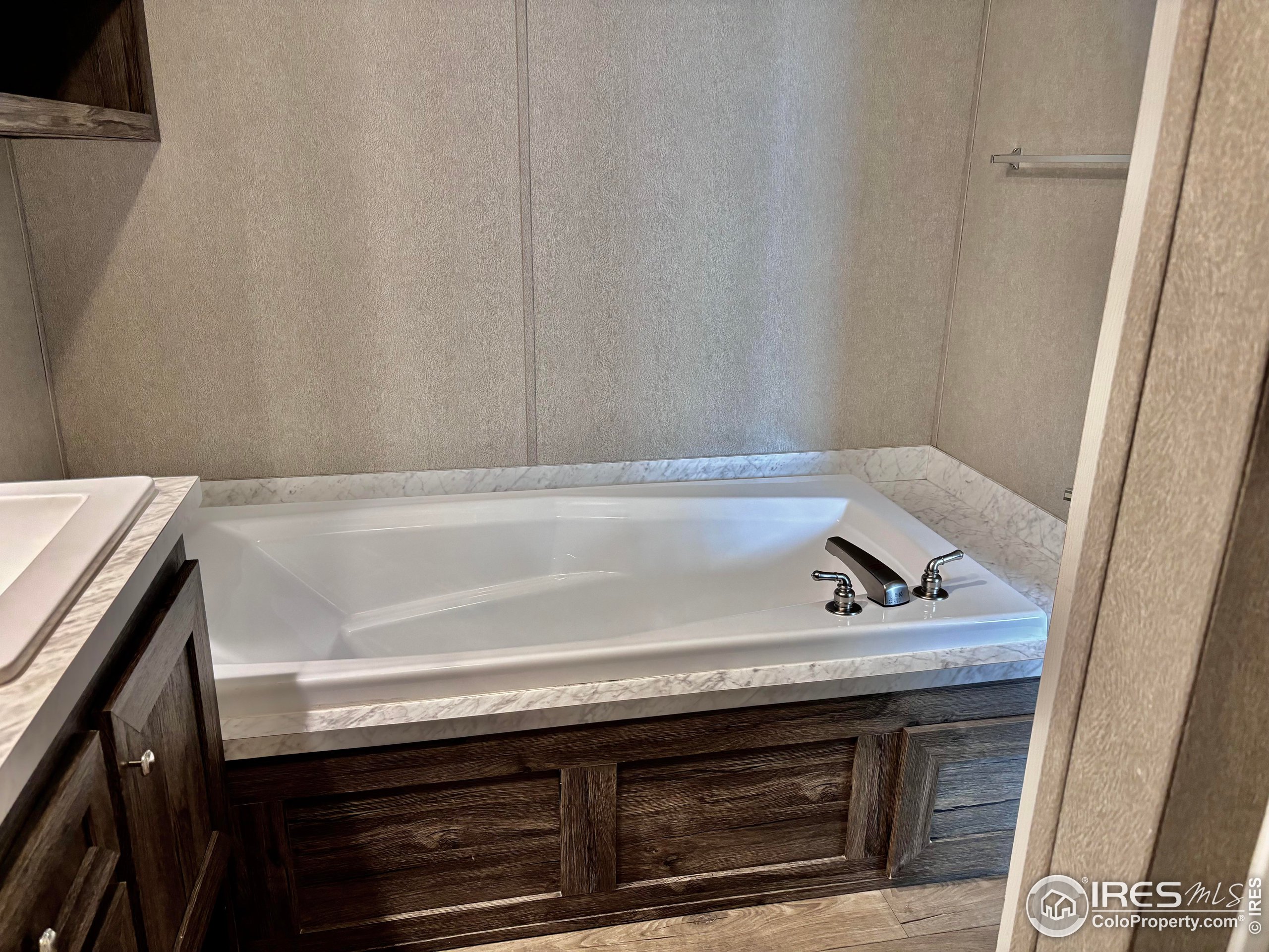 3109 E Mulberry St 10