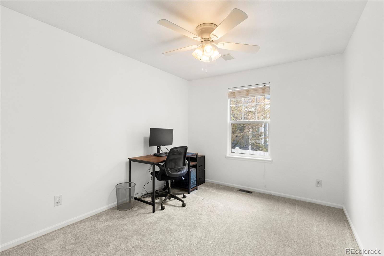1118 S Duquesne Circle