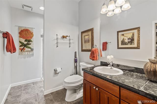 1057 W Century Drive Unit: 114