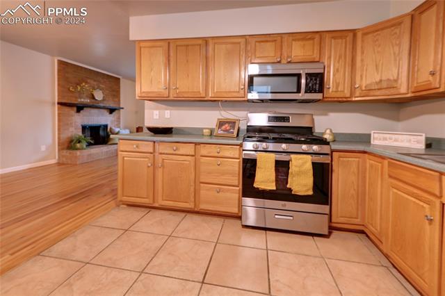 1118 N Chelton Road