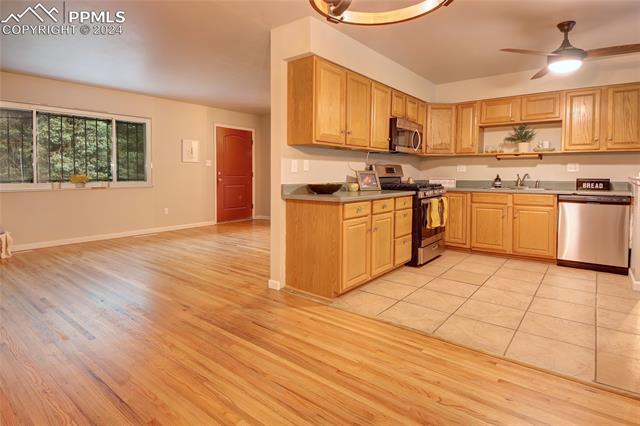 1118 N Chelton Road